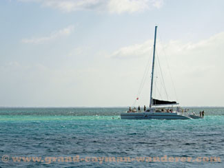 Stingray City cayman Islands, catamaran from the water